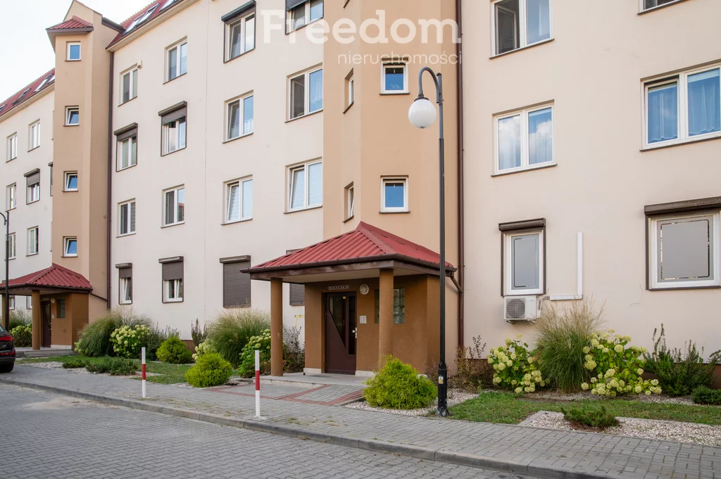 2 pokoje, mieszkanie 64,00 m², piętro 4, oferta nr , 32719/3685/OMS, Radom, Żwirki i Wigury