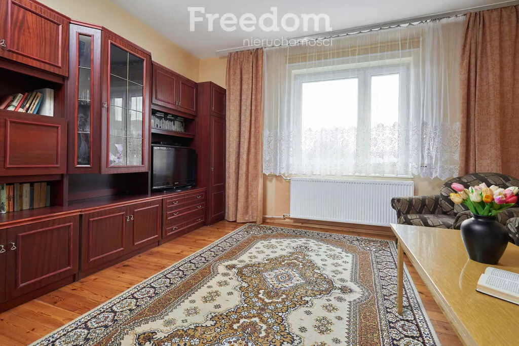 3 pokoje, mieszkanie 76,00 m², parter, oferta nr , 40085/3685/OMS, Biskupiec, Aleja Wojska Polskiego