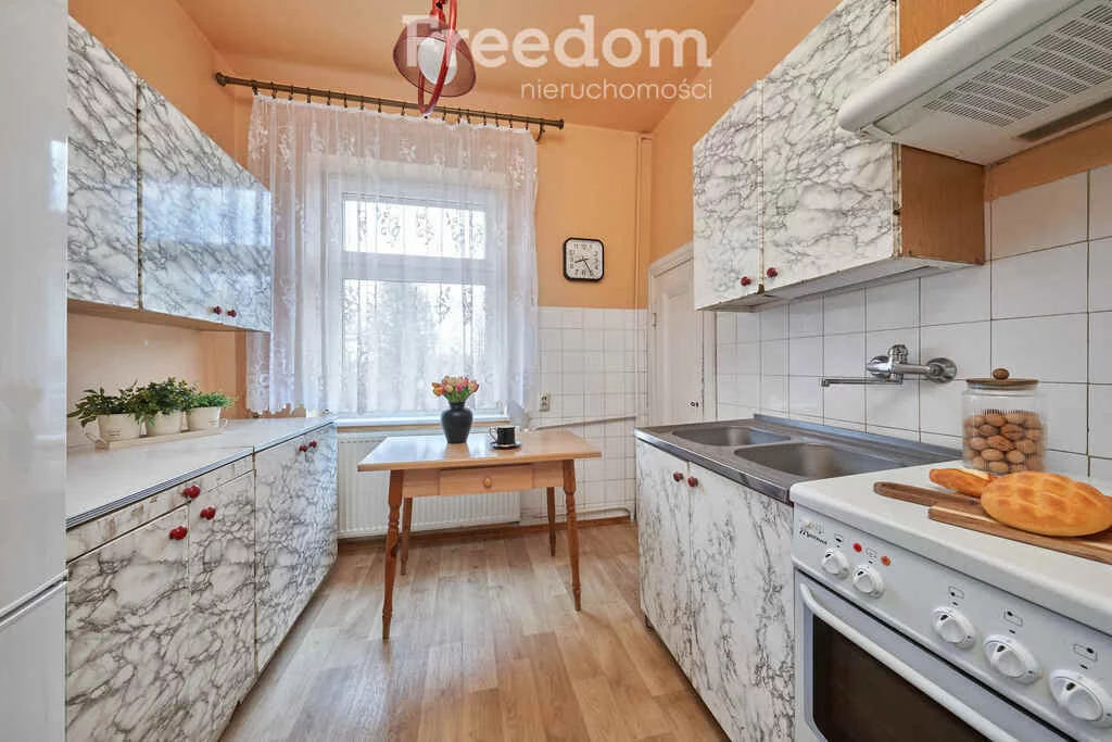3 pokoje, mieszkanie 76,00 m², parter, oferta nr , 40085/3685/OMS, Biskupiec, Aleja Wojska Polskiego