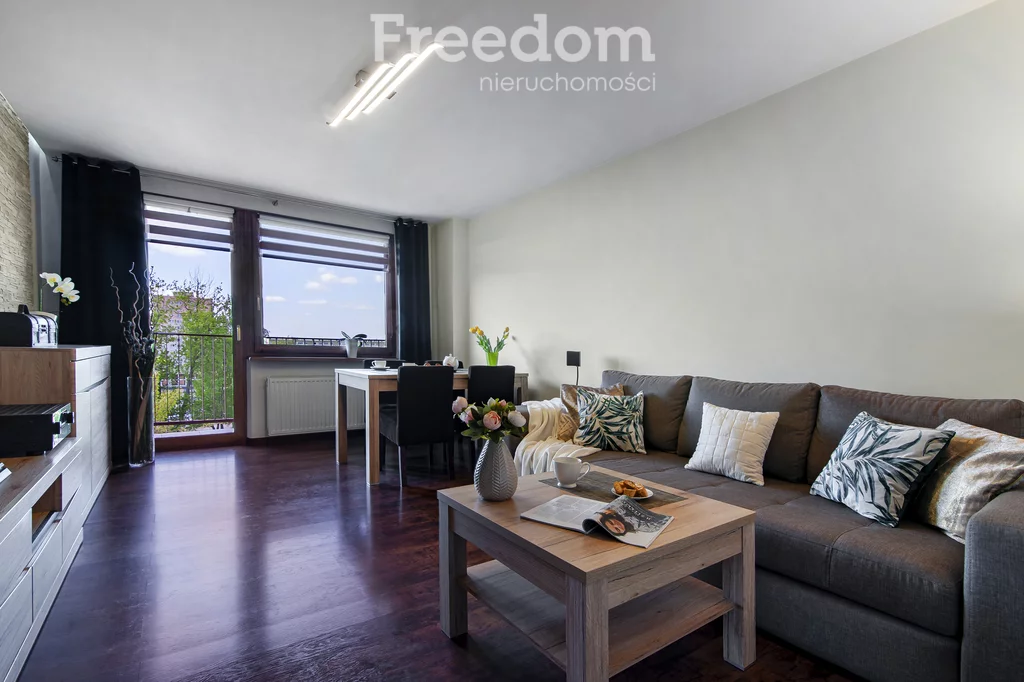 Mieszkanie trzypokojowe 57,29 m², Łódź, Widzew, Andrzeja Sacharowa, Sprzedaż