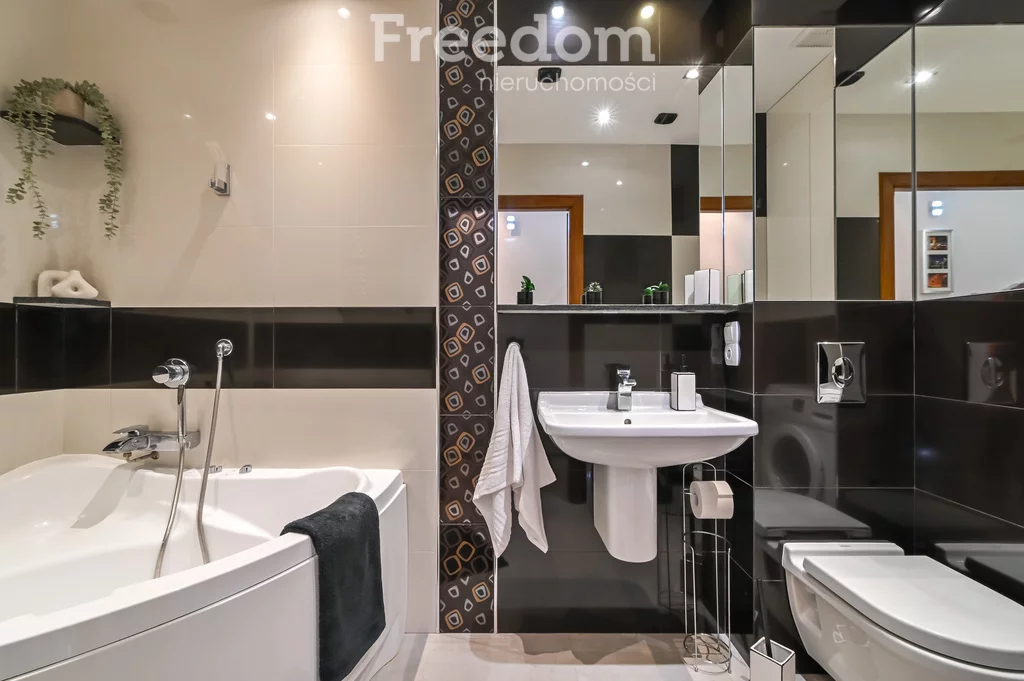 3 pokoje, mieszkanie 65,74 m², piętro 1, oferta nr , 33898/3685/OMS, Reda, Długa