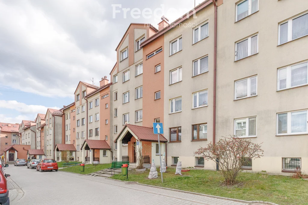 3 pokoje, mieszkanie 48,40 m², piętro 4, oferta nr , 38000/3685/OMS, Tuchów, Osiedle Centrum