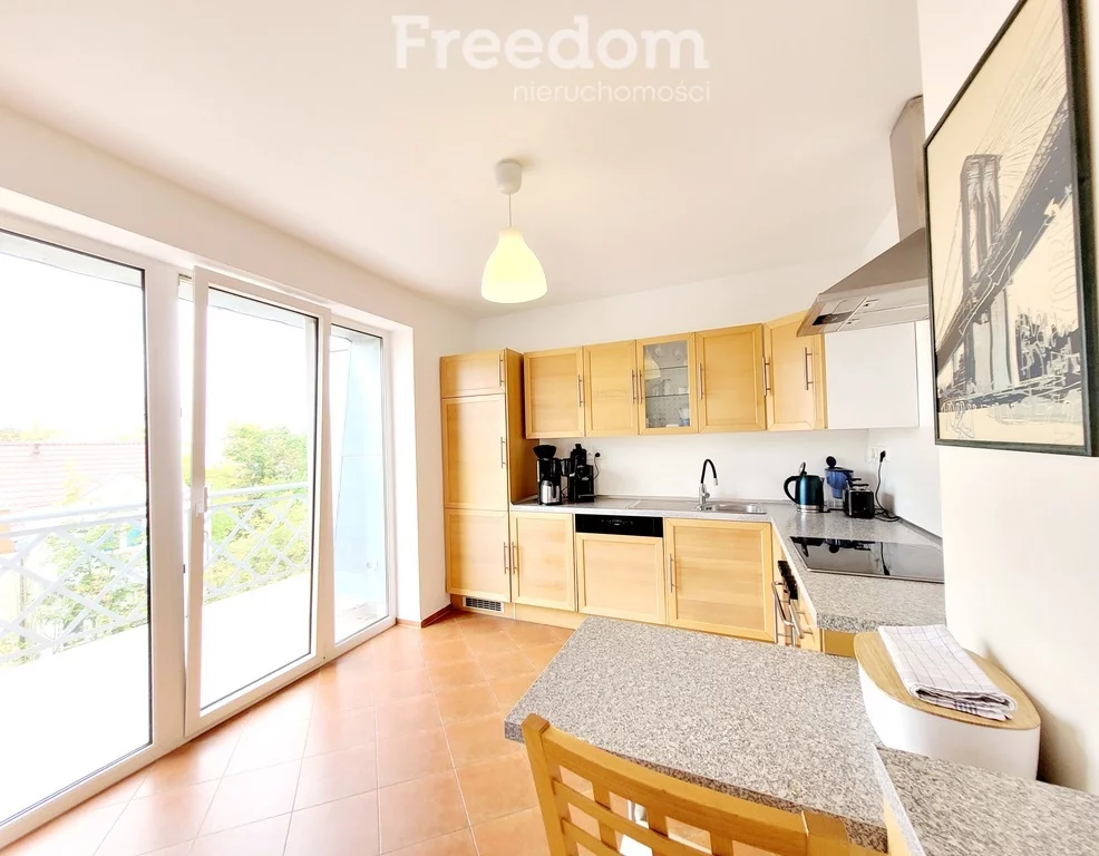 3 pokoje, mieszkanie 100,00 m², piętro 3, oferta nr , 40121/3685/OMS, Świnoujście, Piastowska