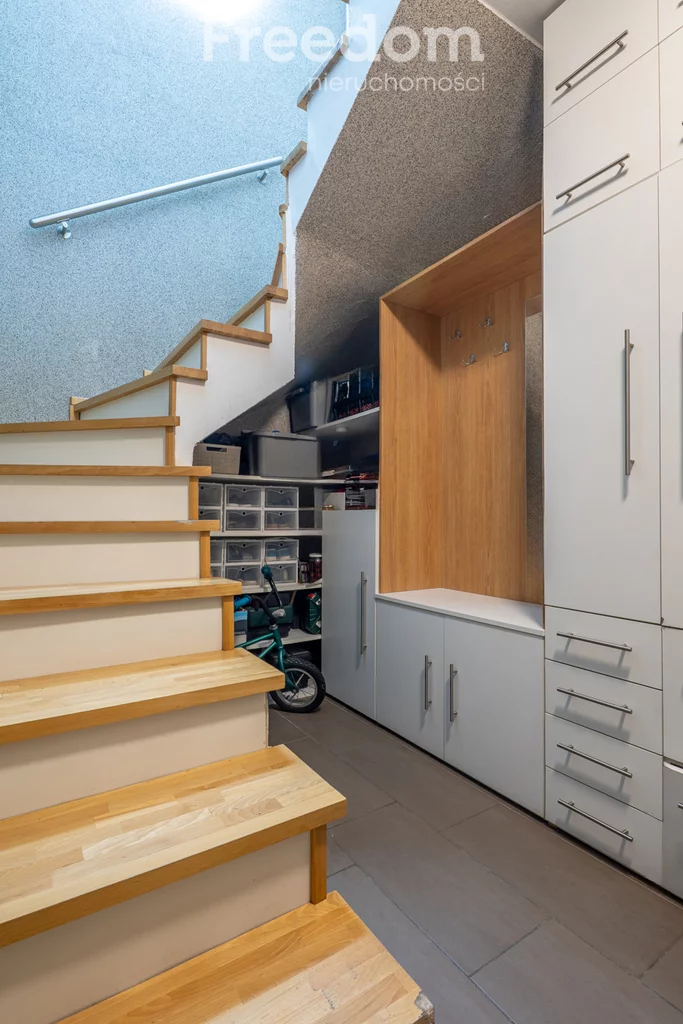 3 pokoje, mieszkanie 75,00 m², piętro 1, oferta nr , 38053/3685/OMS, Koninko, Poetów