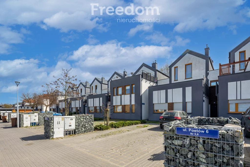 3 pokoje, mieszkanie 75,00 m², piętro 1, oferta nr , 38053/3685/OMS, Koninko, Poetów