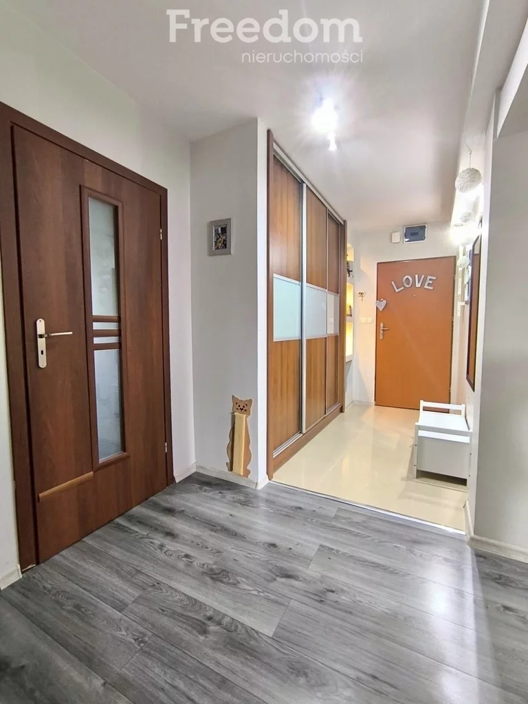 3 pokoje, mieszkanie 70,00 m², piętro 1, oferta nr , 38149/3685/OMS, Bobolice, Spółdzielcza