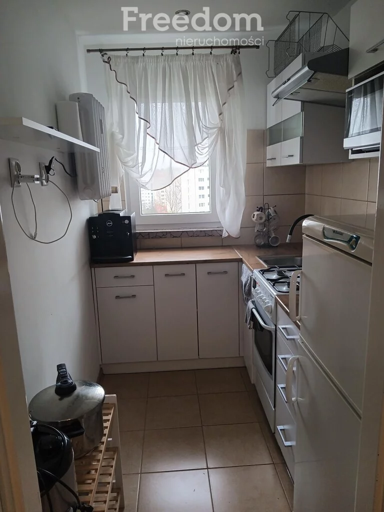 3 pokoje, mieszkanie 47,40 m², piętro 10, oferta nr , 37416/3685/OMS, Zielona Góra, Świętych Cyryla i Metodego