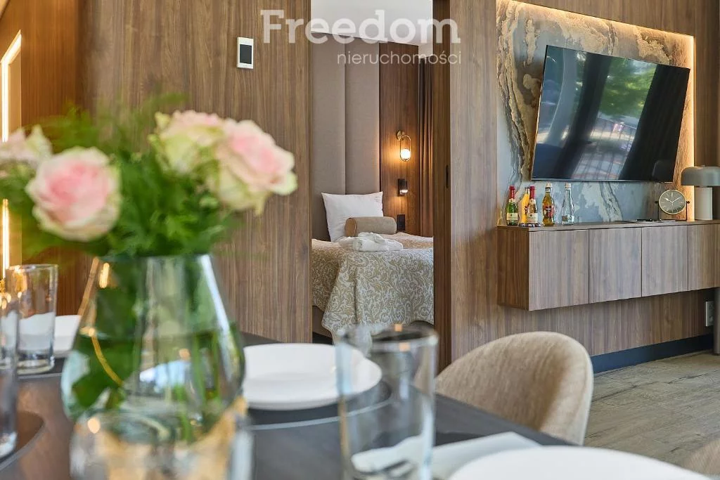 3 pokoje, mieszkanie 58,90 m², piętro 1, oferta nr , 40360/3685/OMS, Świnoujście, Uzdrowiskowa