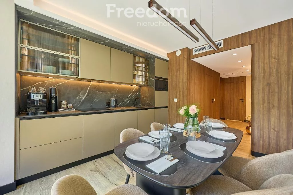 3 pokoje, mieszkanie 58,90 m², piętro 1, oferta nr , 40360/3685/OMS, Świnoujście, Uzdrowiskowa