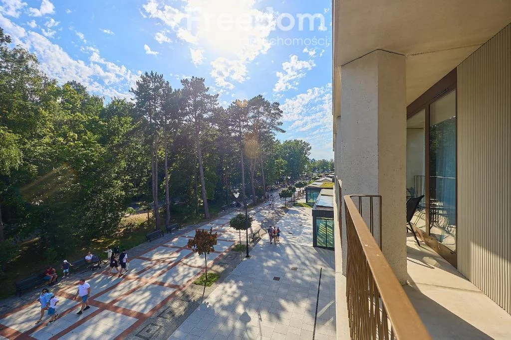 3 pokoje, mieszkanie 58,90 m², piętro 1, oferta nr , 40360/3685/OMS, Świnoujście, Uzdrowiskowa