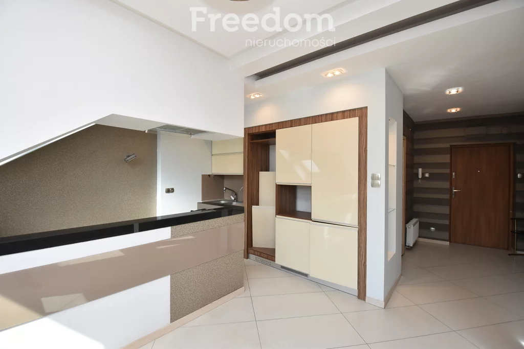 3 pokoje, mieszkanie 89,29 m², piętro 2, oferta nr , 40336/3685/OMS, Radom, Wałowa