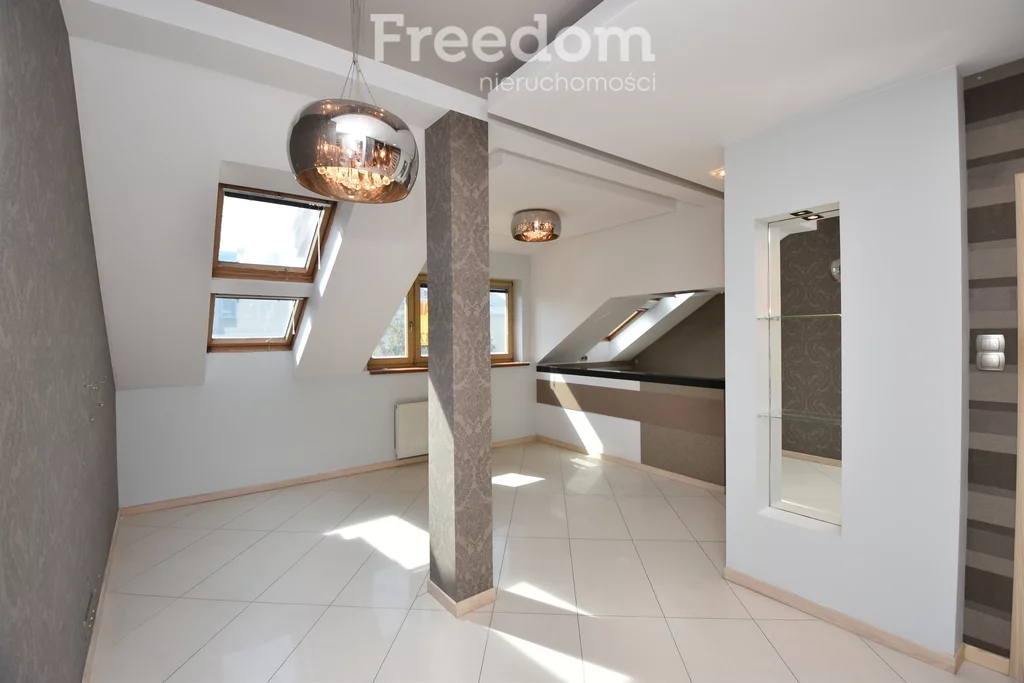 3 pokoje, mieszkanie 89,29 m², piętro 2, oferta nr , 40336/3685/OMS, Radom, Wałowa