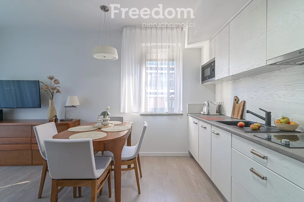3 pokoje, mieszkanie 48,37 m², piętro 1, oferta nr , 40666/3685/OMS, Władysławowo