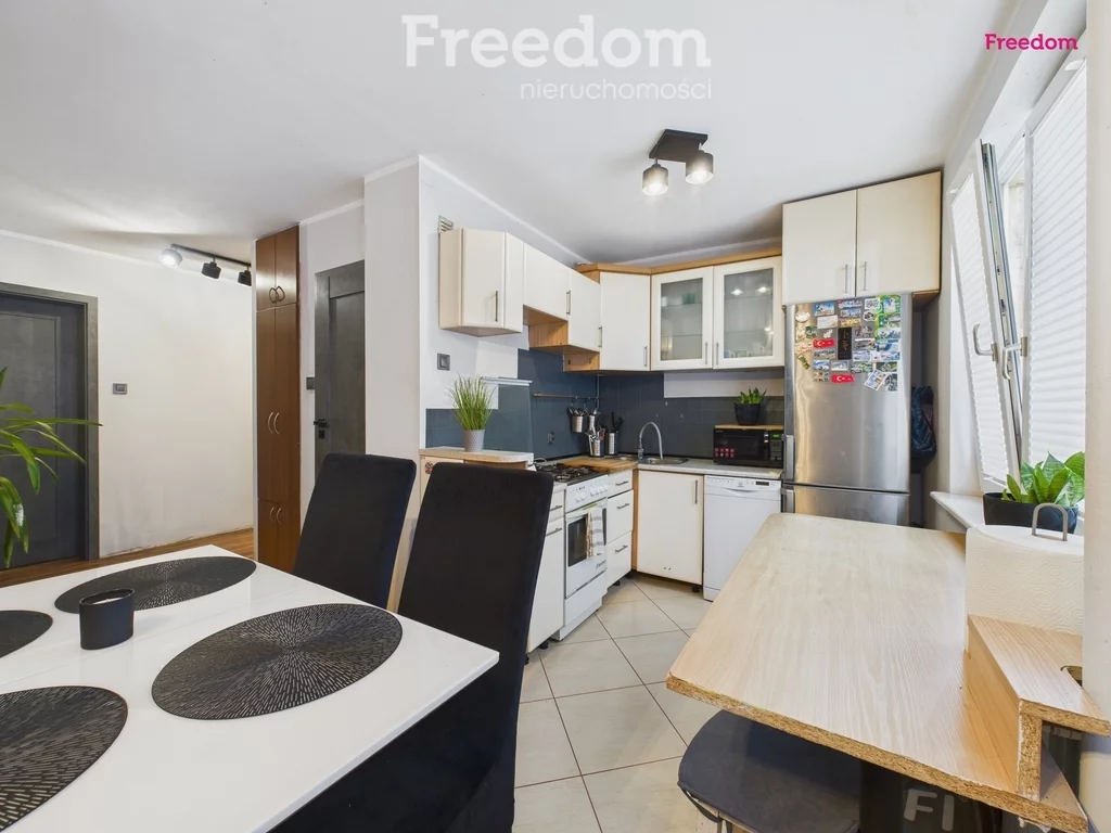 4 pokoje, mieszkanie 68,00 m², piętro 1, oferta nr , 40590/3685/OMS, Radom, Akademickie, Akademicka