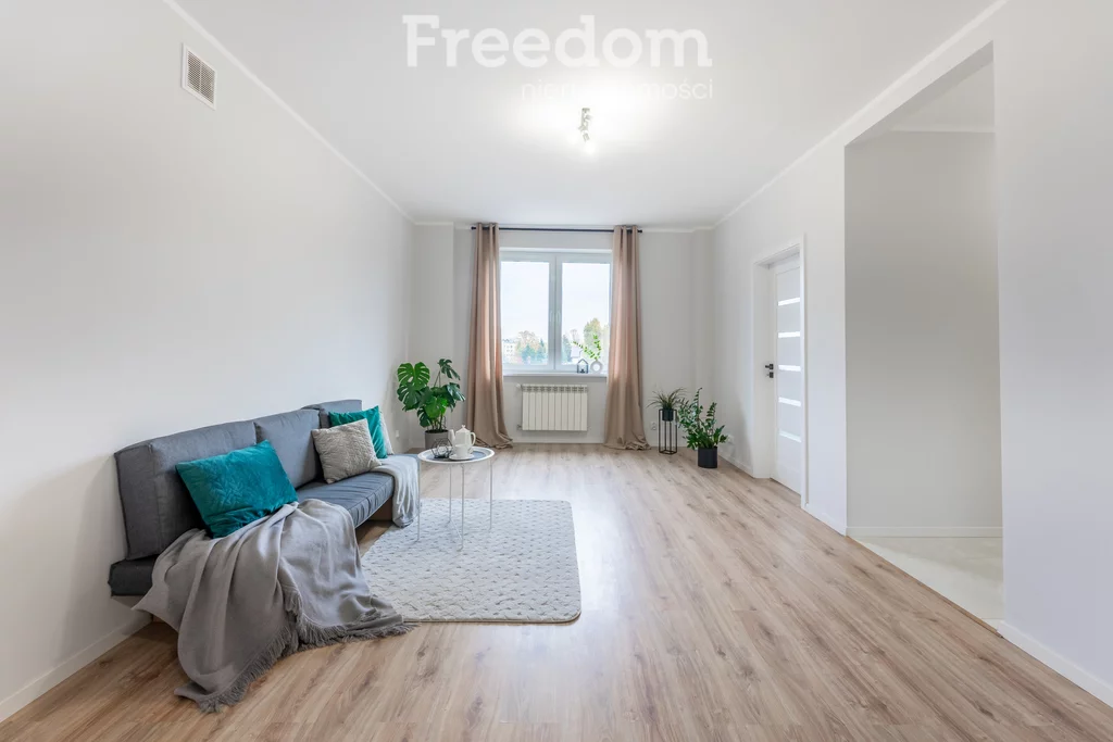 Apartament na sprzedaż, 73,00 m², 4 pokoje, piętro 3, oferta nr 33780/3685/OMS