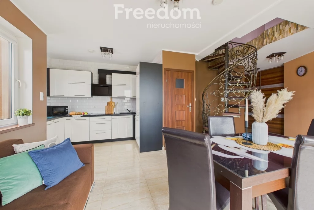 4 pokoje, mieszkanie 50,73 m², piętro 2, oferta nr , 40645/3685/OMS, Krynica Morska, Rybacka