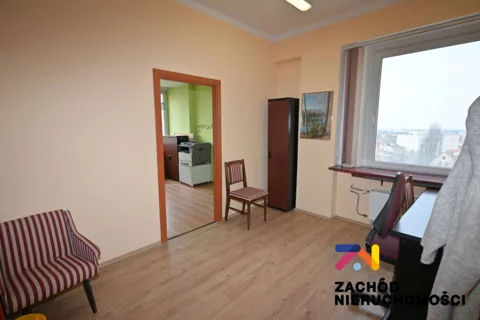 165480227 - zdjęcie nr 0