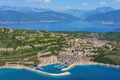 The Piazza by Luštica Bay - zdjęcie nr 1