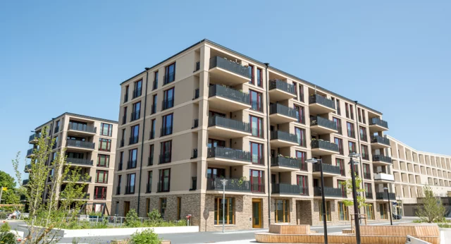 Największa umowa na rynku najmu instytucjonalnego w Polsce – analiza skutków transakcji Resi4Rent i Vantage Rent