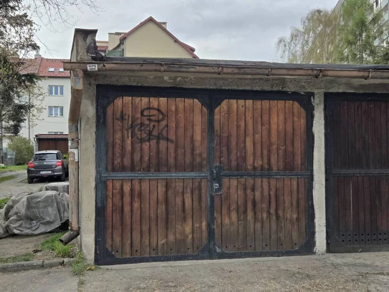 Lokal użytkowy 16,00 m², oferta nr , 10547/3186/OOS, Kraków, Łużycka