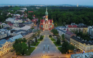 Od miasteczka do europejskiej metropolii – jak Kraków stał się miastem na miarę europejskiej czołówki