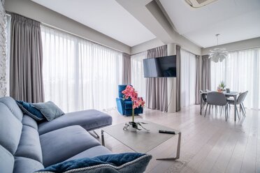 933083 - zdjęcie nr 4
