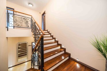 REMAX-EXPERTS-I-607/3953/ODS - zdjęcie nr 3