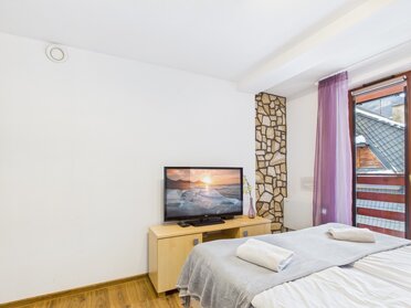 REMAX-572/2680/OMS - zdjęcie nr 3
