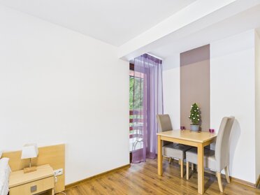 REMAX-572/2680/OMS - zdjęcie nr 4