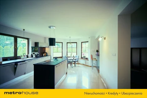 Dom i rezydencja na sprzedaż 308,00 m², oferta nr FIKU986