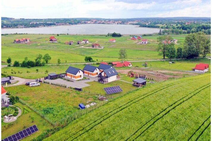 Dom wakacyjny na sprzedaż 240,00 m², oferta nr 2398
