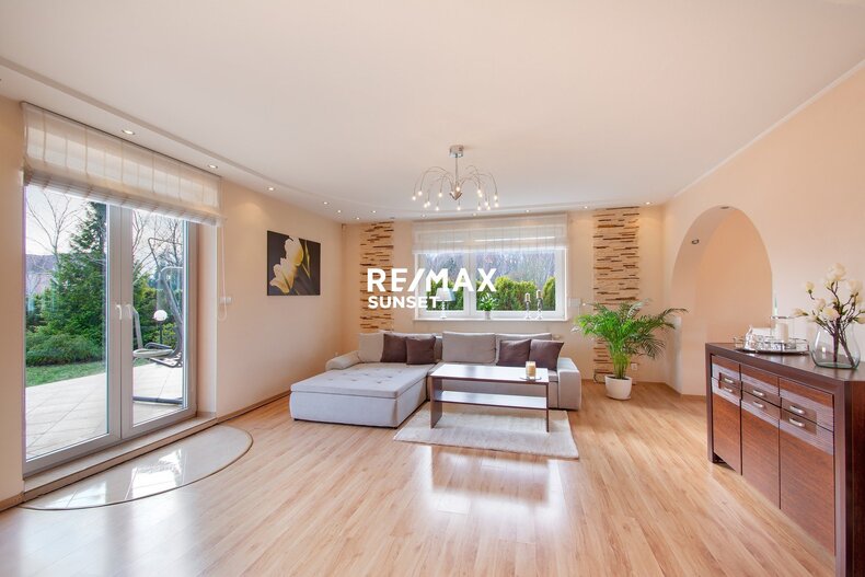 Dom wakacyjny na sprzedaż 212,00 m², oferta nr 34-DS-Dzj9ONuoY8