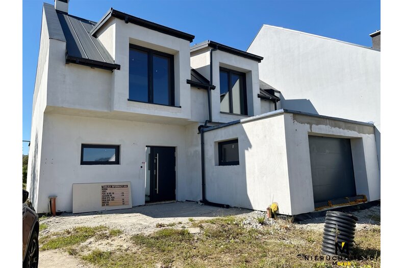 Dom wakacyjny na sprzedaż 285,00 m², oferta nr KMO-DS-2268