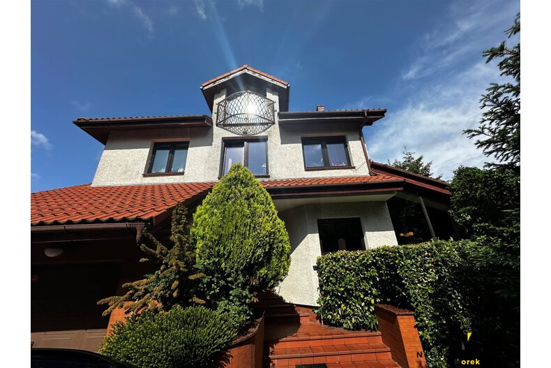 Dom wakacyjny na sprzedaż 450,00 m², oferta nr KMO-DS-2235