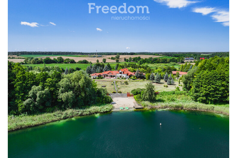 Dom wakacyjny na sprzedaż 628,00 m², oferta nr 15937/3685/ODS