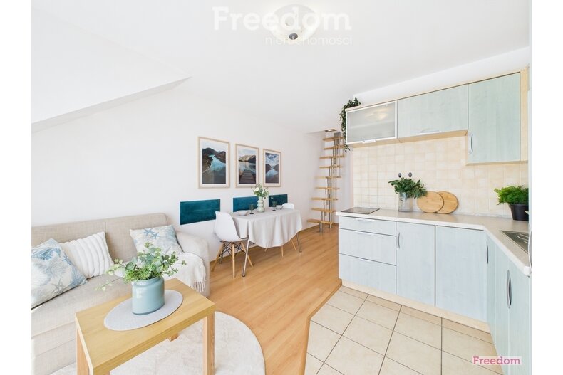 Apartament wakacyjny na sprzedaż 33,70 m², piętro 3, oferta nr 39181/3685/OMS
